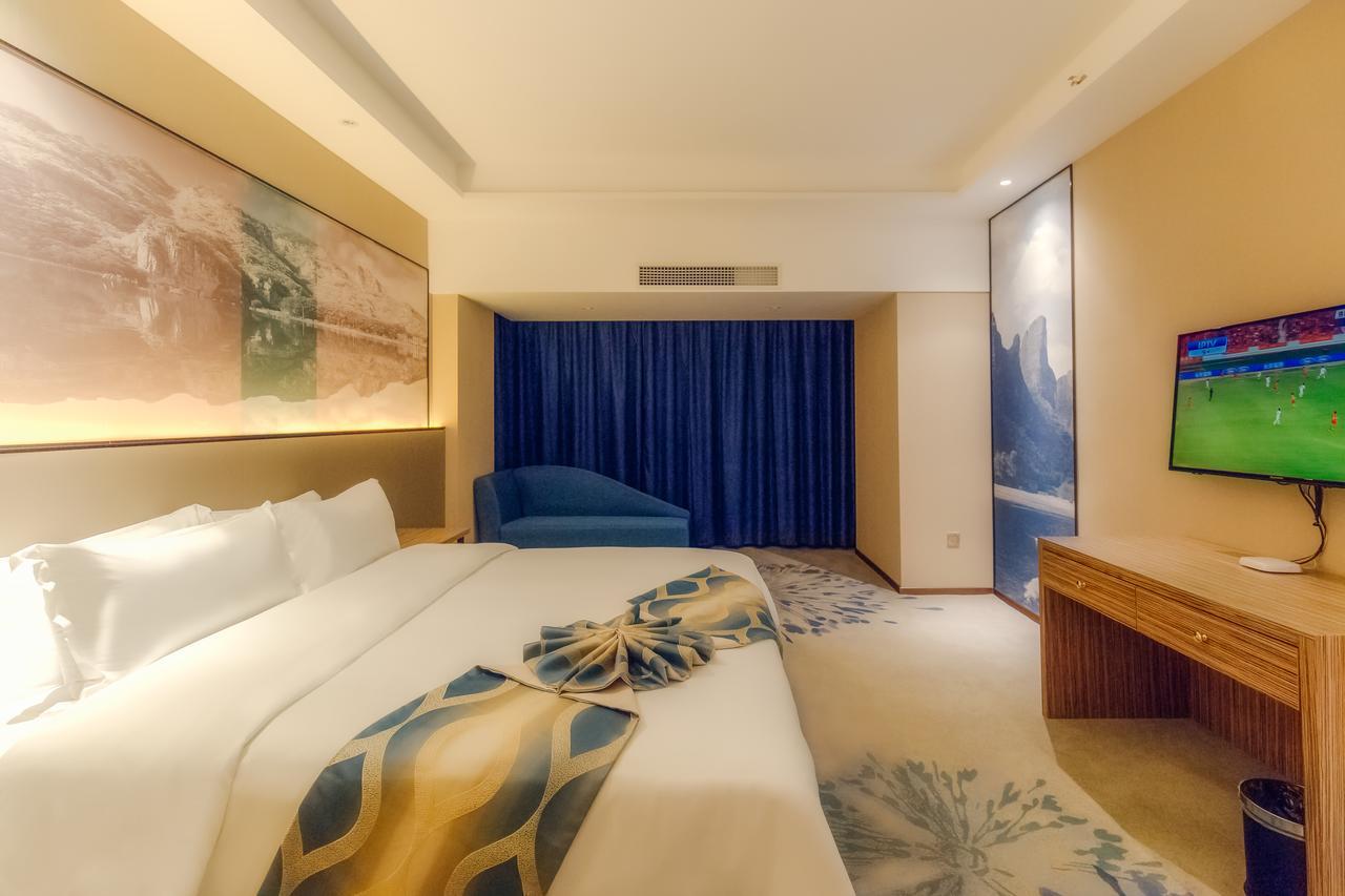 Manhatton Hotel Guilin North Railway Station Екстериор снимка