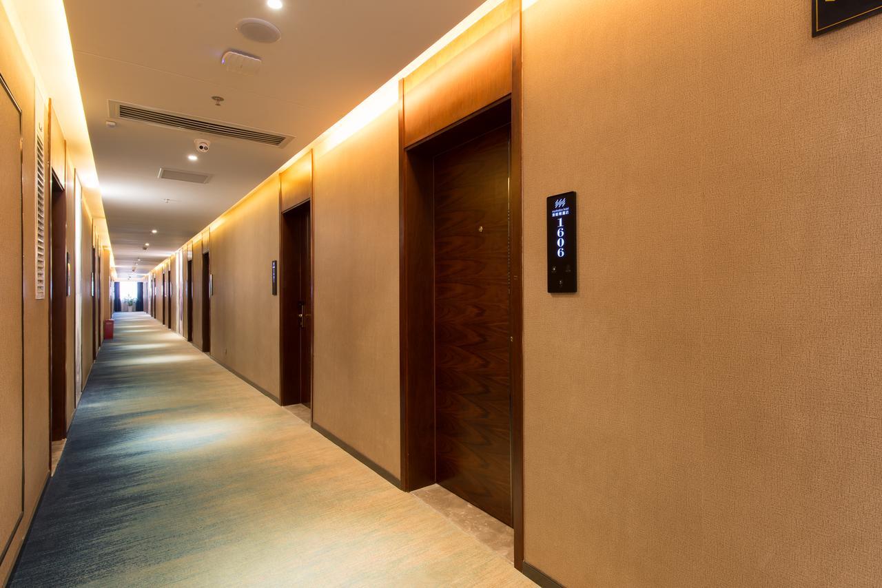 Manhatton Hotel Guilin North Railway Station Екстериор снимка