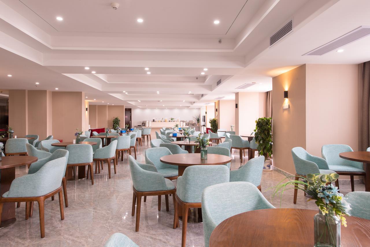 Manhatton Hotel Guilin North Railway Station Екстериор снимка