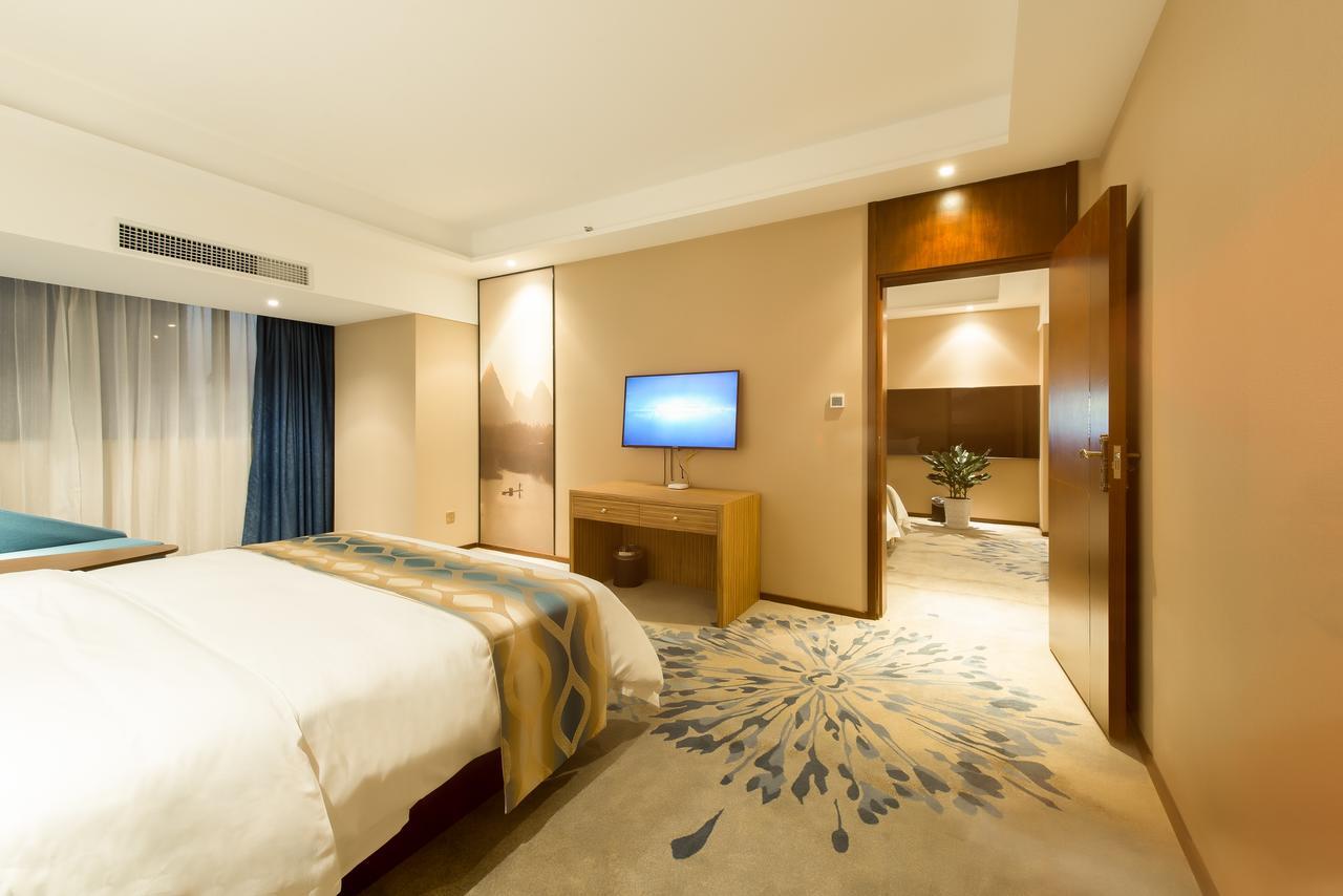 Manhatton Hotel Guilin North Railway Station Екстериор снимка